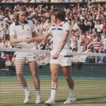 John McEnroe és Jimmy Connors 1977-ben egy wimbledoni meccsen