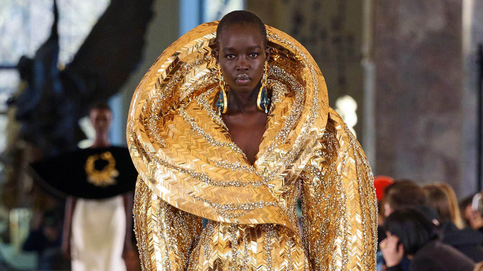haute couture Párizsi Divathét divathét divatbemutató