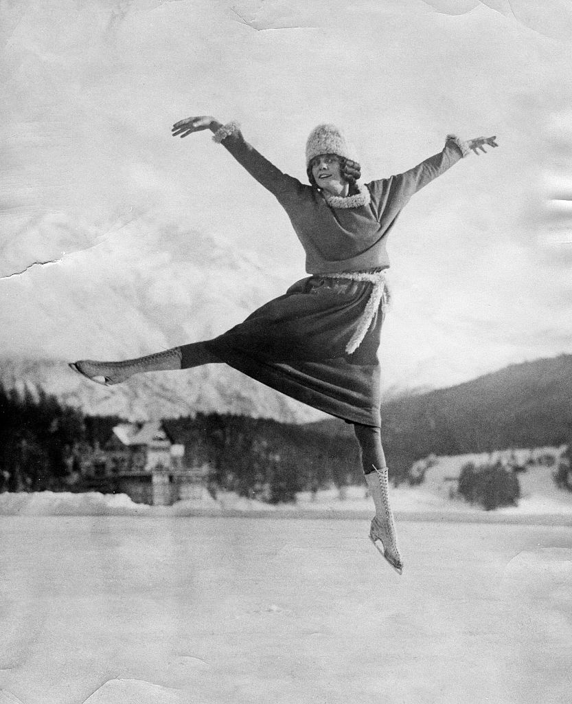 Miss Whitaker amerikai műkorcsolyázó 1923-ban St. Moritz-ban