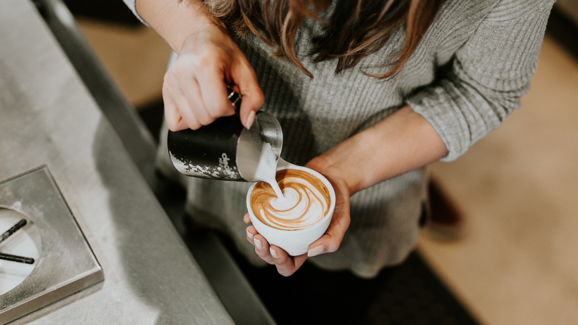 Magyar kutatók igazolták: csökkenti a halálozást a mérsékelt kávéfogyasztás