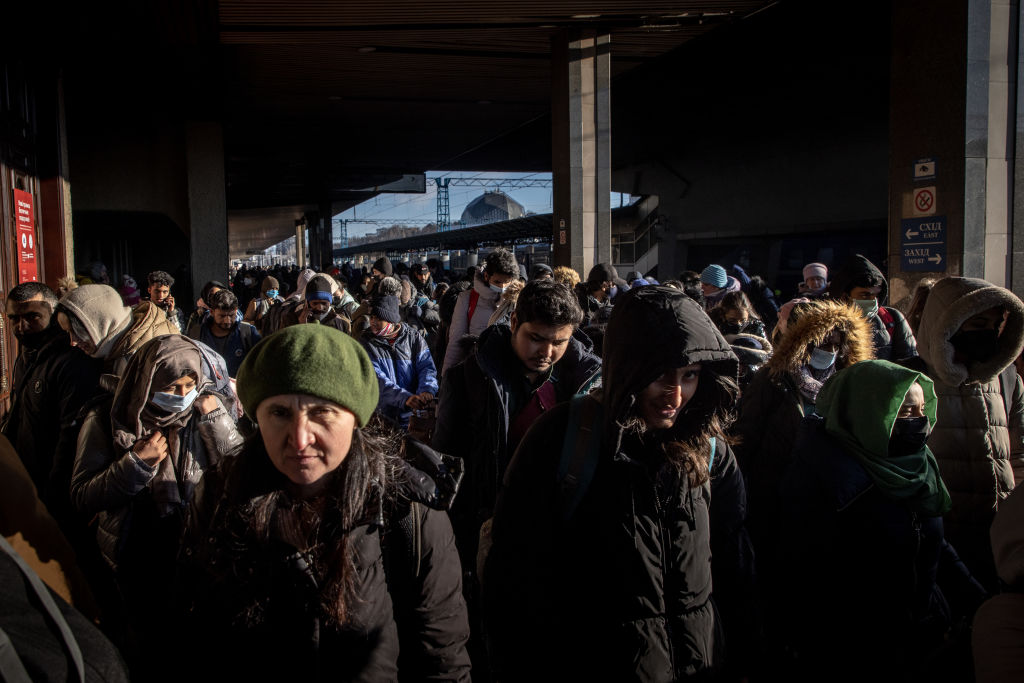 Zsúfoltság a kijevi pályaudvaron (fotó: Chris McGrath/Getty Images)