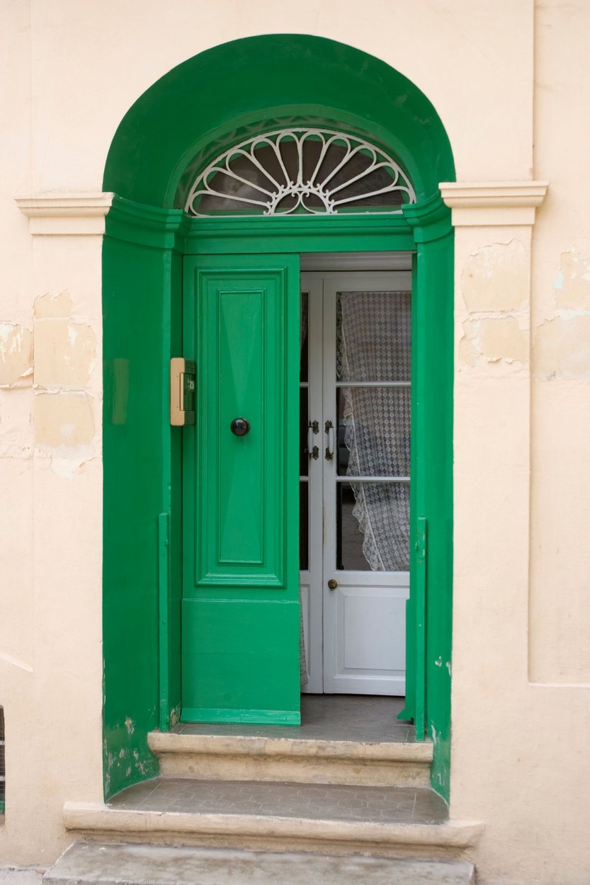 Gozo bejárati ajtó