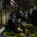 ukrán kisfiú a metróban
