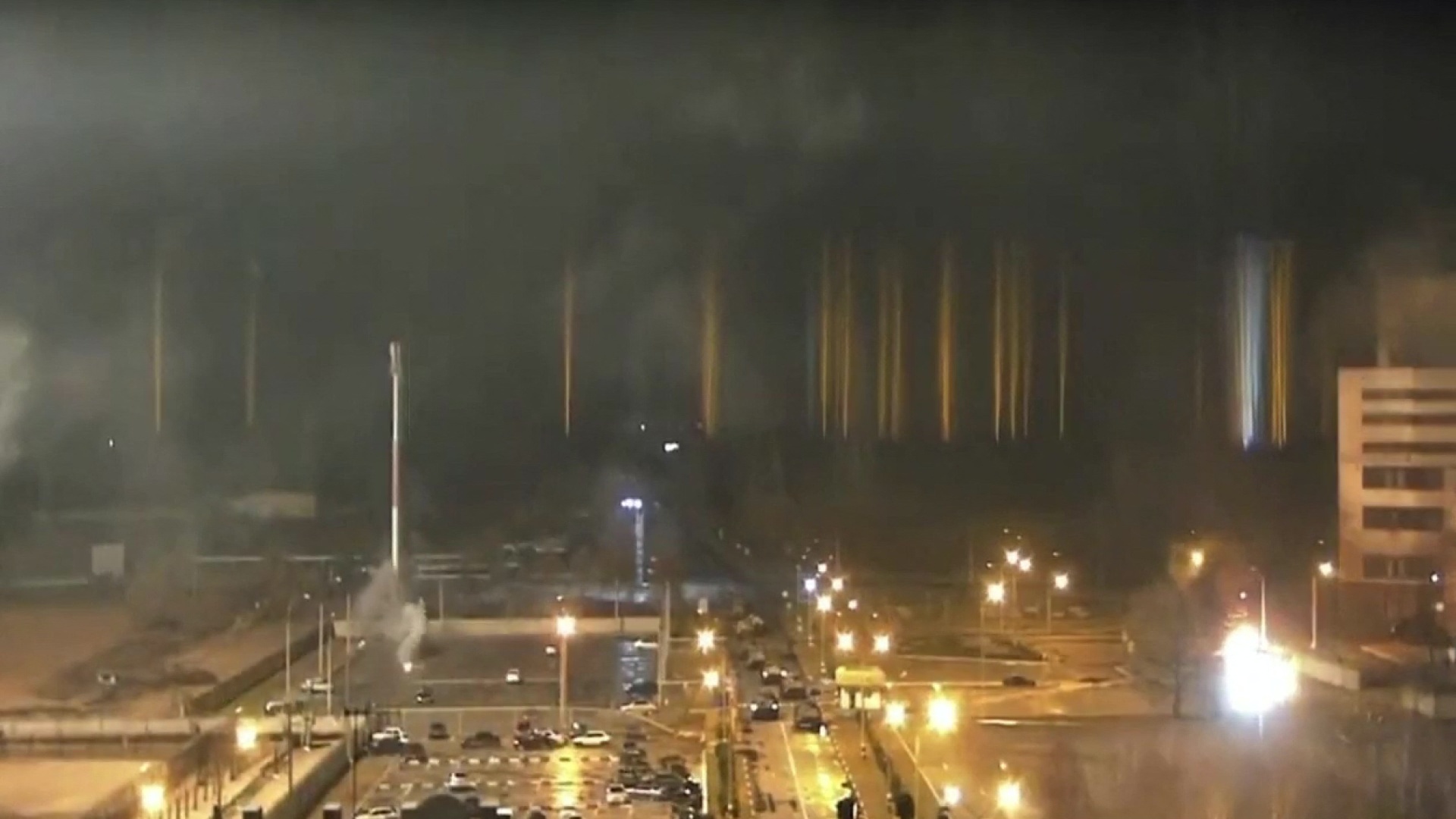 Tűz a zaporizzsjai atomerőműben Ukrajnában