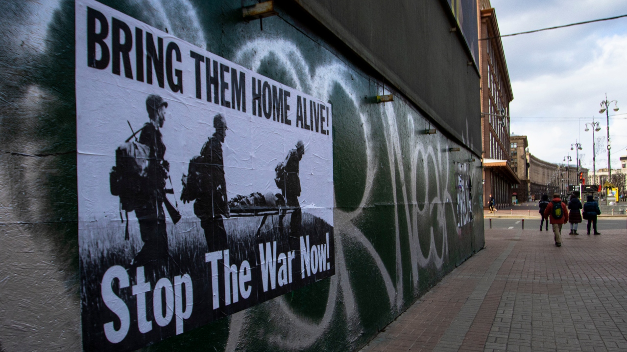Háborúellenes plakát Kijevben