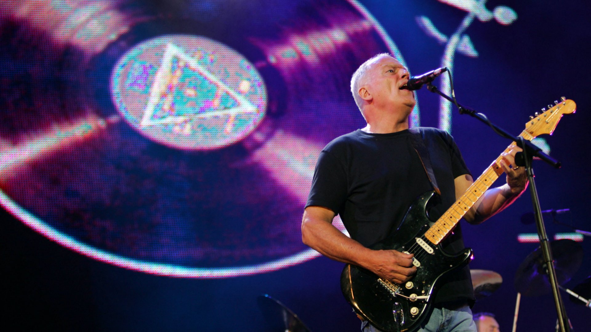 David Gilmour, a Pink Floyd zenésze a Live 8 koncerten a Hyde Parkban, Londonban, 2005. július 2-án