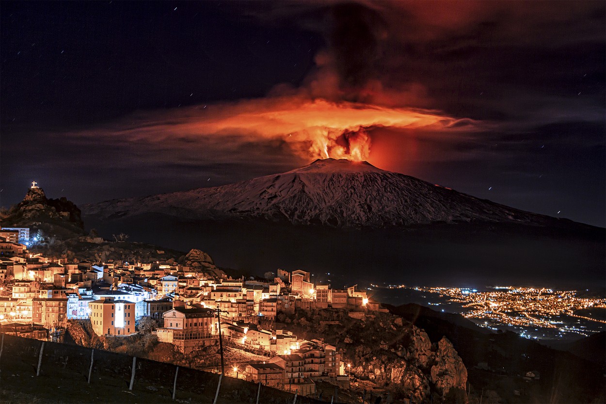 This night eruption of the Etna volcano was taken from San Teodoro at 2 am. Three eruptive vents are seen, which simultaneously eject columns of lava up to 1000 metres high. The town in the foreground is Cesarň, and the lights at the bottom are from the municipality of Bronte. By Fernando Famiani. MT ETNA: UNBELIEVABLE pictures of both the natural world and man-made structures have been named as the shortlisted photos in this year’s open competition of the Sony World Photography Awards. One of the landscape category photos, Outburst by Luis Manuel Vilarińo Lopez from Spain, shows Iceland’s youngest volcano, Geldingalir, with lava flowing down its sides towards the camera. Another photo, Murmuration by James Crombie, shows a flock of starlings over Lough Ennell in Ireland, forming the shape of a large bird in flight. The photos have been shortlisted in the open competition of the Sony World Photography Awards 2022, run by the World Photography Organisation and judged by Hideko Kataoka, Director of Photography at Newsweek Japan. mediadrumimages/FernandoFamiani,Image: 670956085, License: Rights-managed, Restrictions: , Model Release: no, Credit line: Profimedia