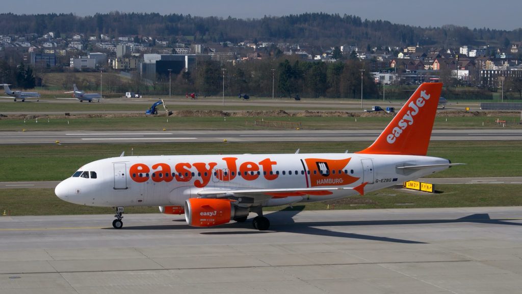 Trükkös módon spórol az Easyjet