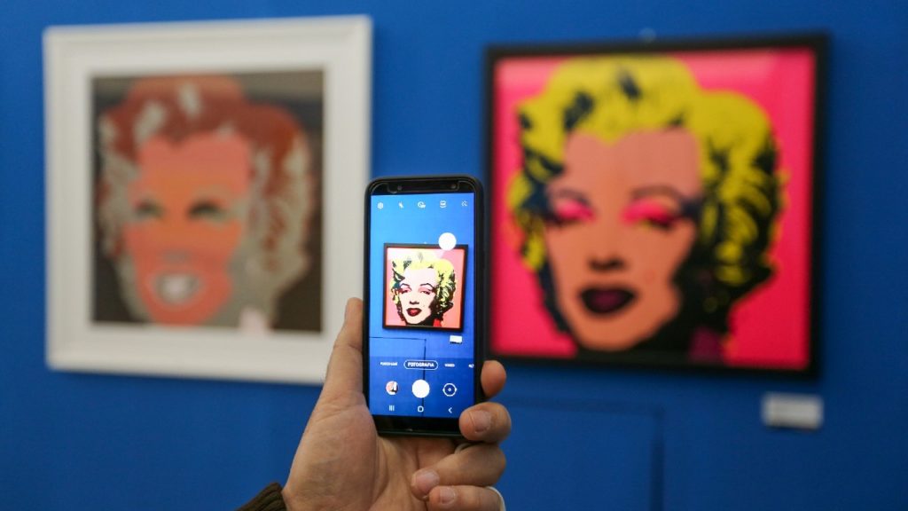 70 milliárd forintért kelt el Andy Warhol Marilyn Monroe festménye: 4 perc alatt vitték el