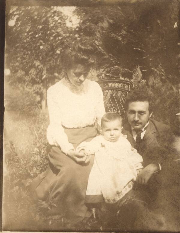 Hans Einstein a szülőkkel