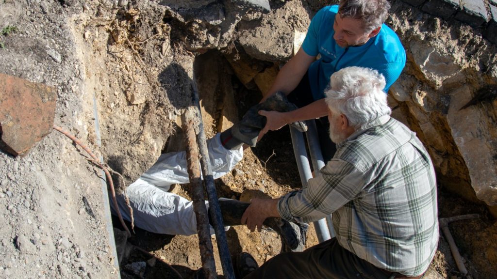 Váratlan dologra bukkantak járdafelújítás közben Budapesten