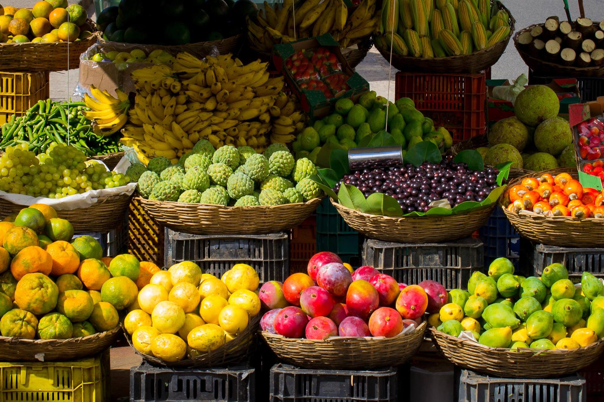 Trópusi gyümölcsök a Bosnyák téri piacon.