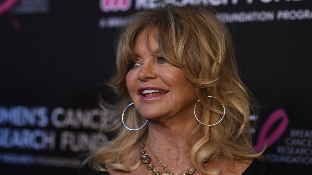 Kirobbanó formában van a 77 éves Goldie Hawn