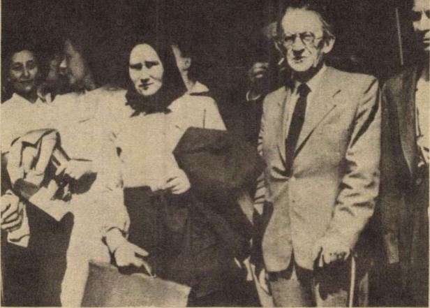 Berki Mihályné főispán elvtársnő Lukács Györggyel az 1949-es párizsi békekongresszuson (fotó: Magyarország)