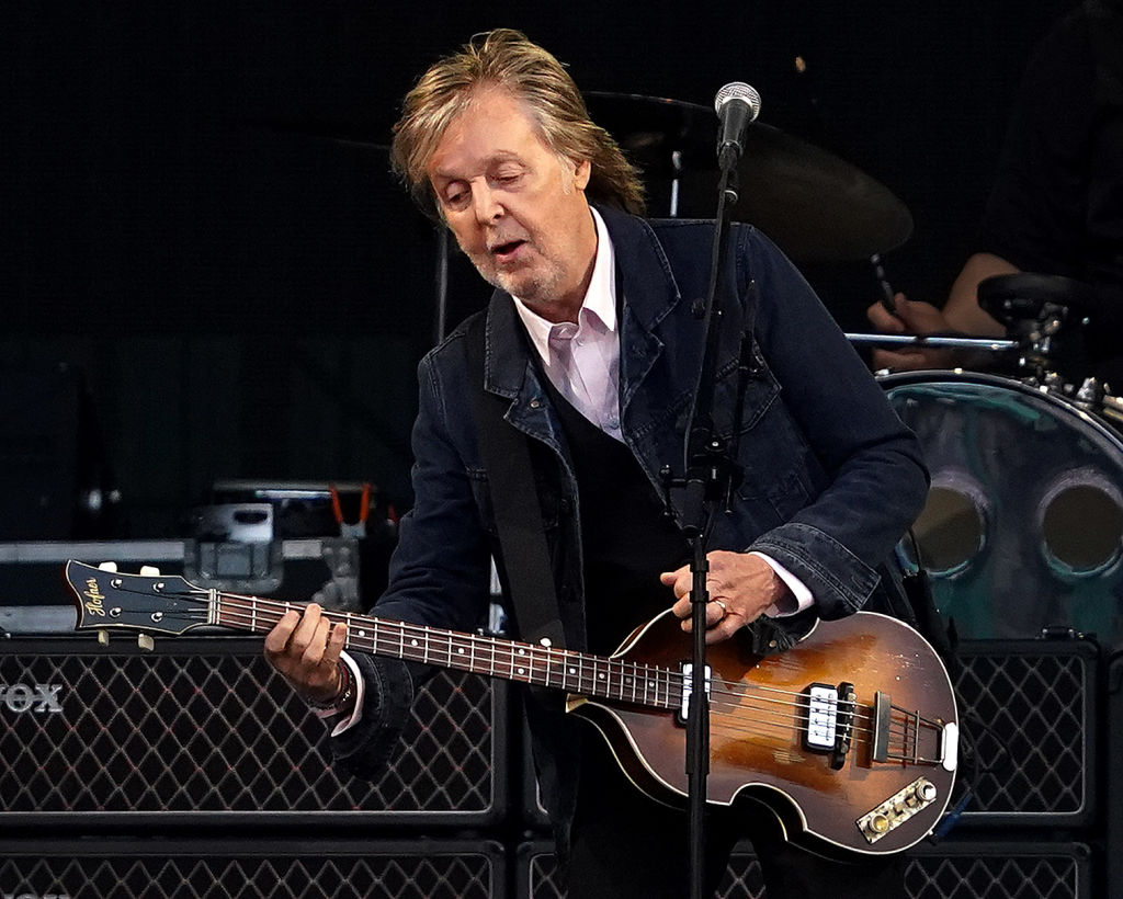 Paul McCartney the beatles John Lennon