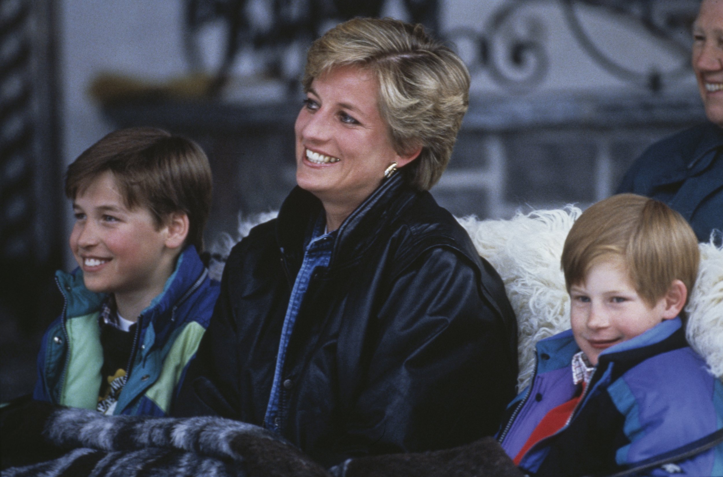 Diana hercegnő, Harry és Vilmos hercegek télen