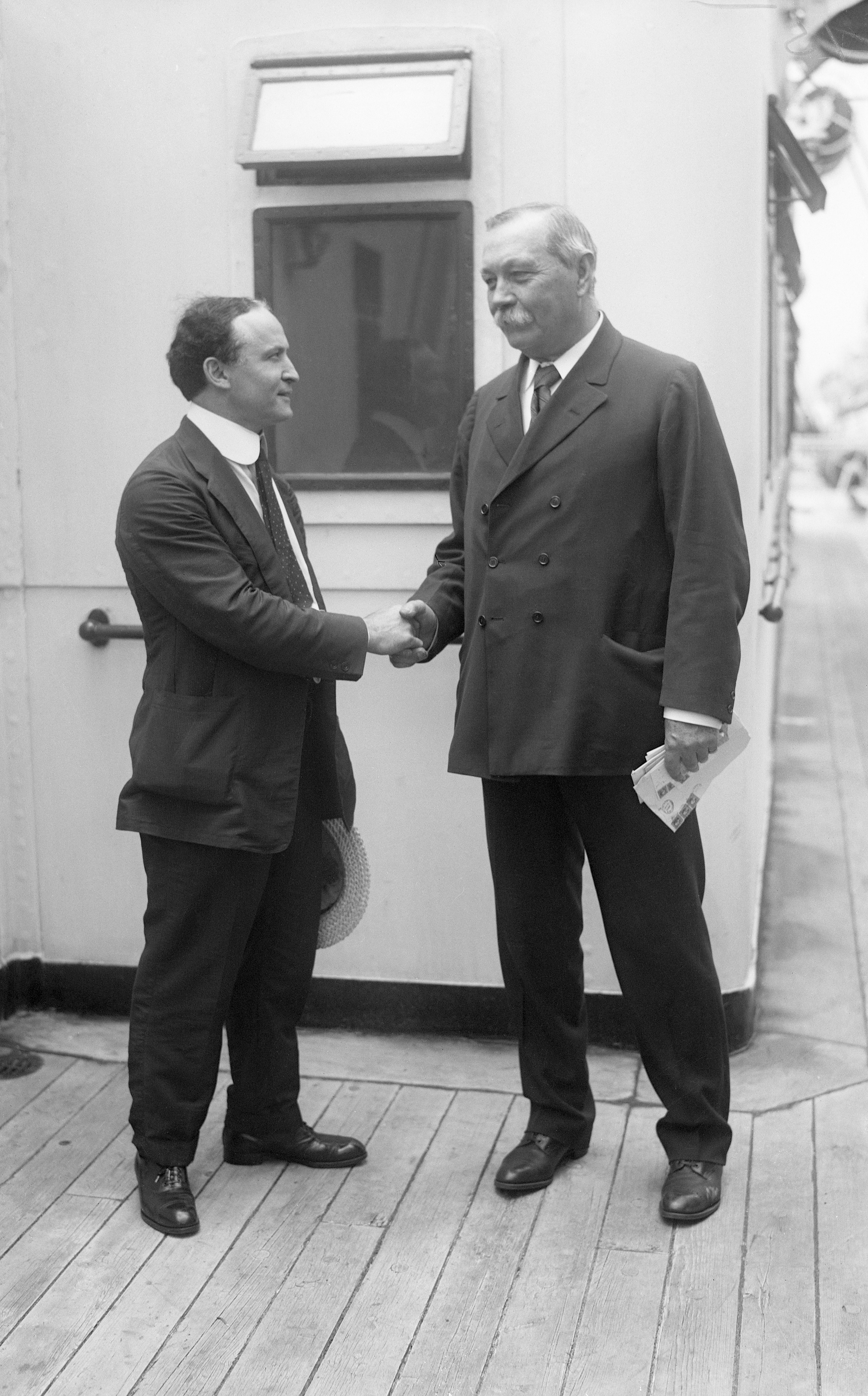 Harry Houdini és Sir Arthur Conan Doyle