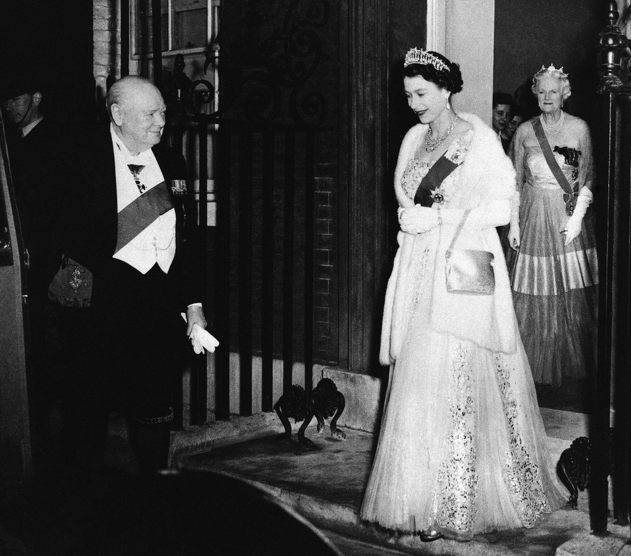 Winston Churchill és II. Erzsébet