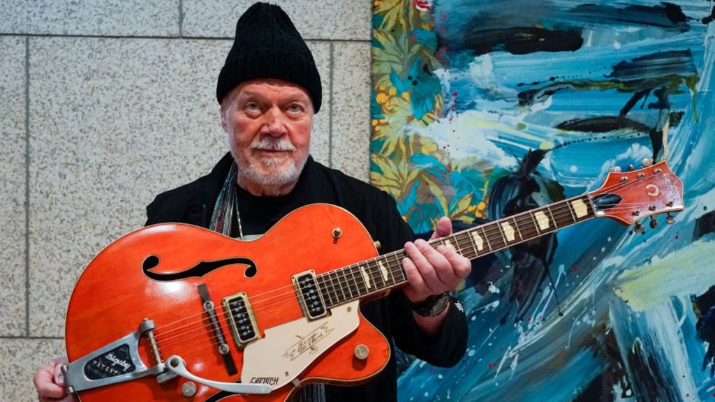 Micsoda öröm: 46 év után, Tokióban kapta vissza gitárját Randy Bachman