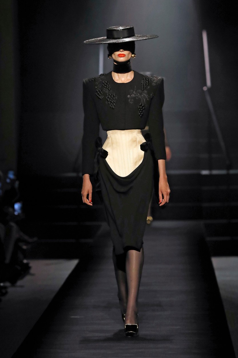 Schiaparelli Haue Couture 2022/2023 ősz-tél