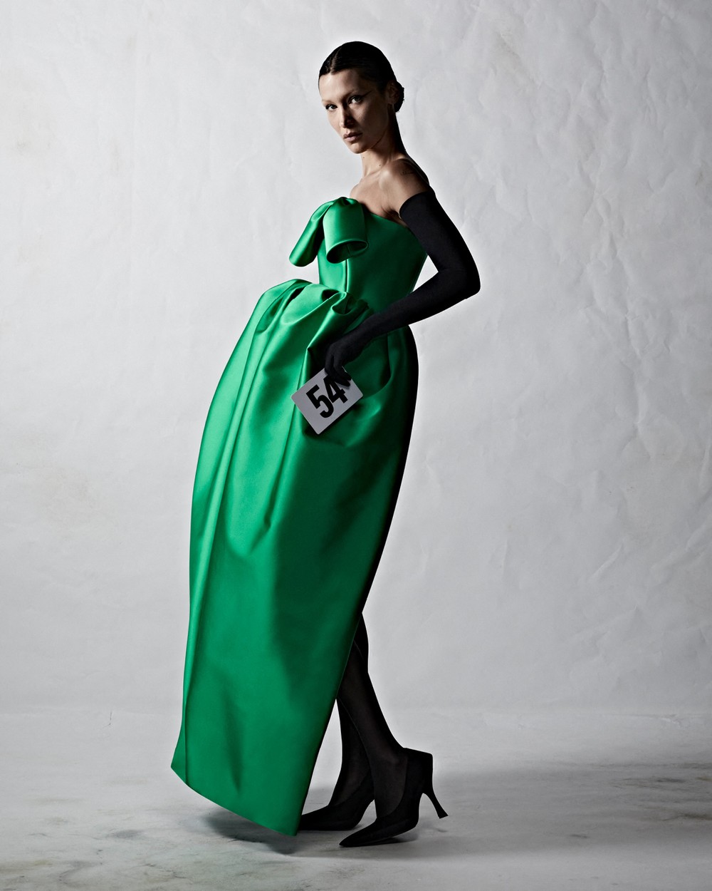 Bella Hadid mint modell - Balenciaga Haute Couture 2022/2023 ősz-tél