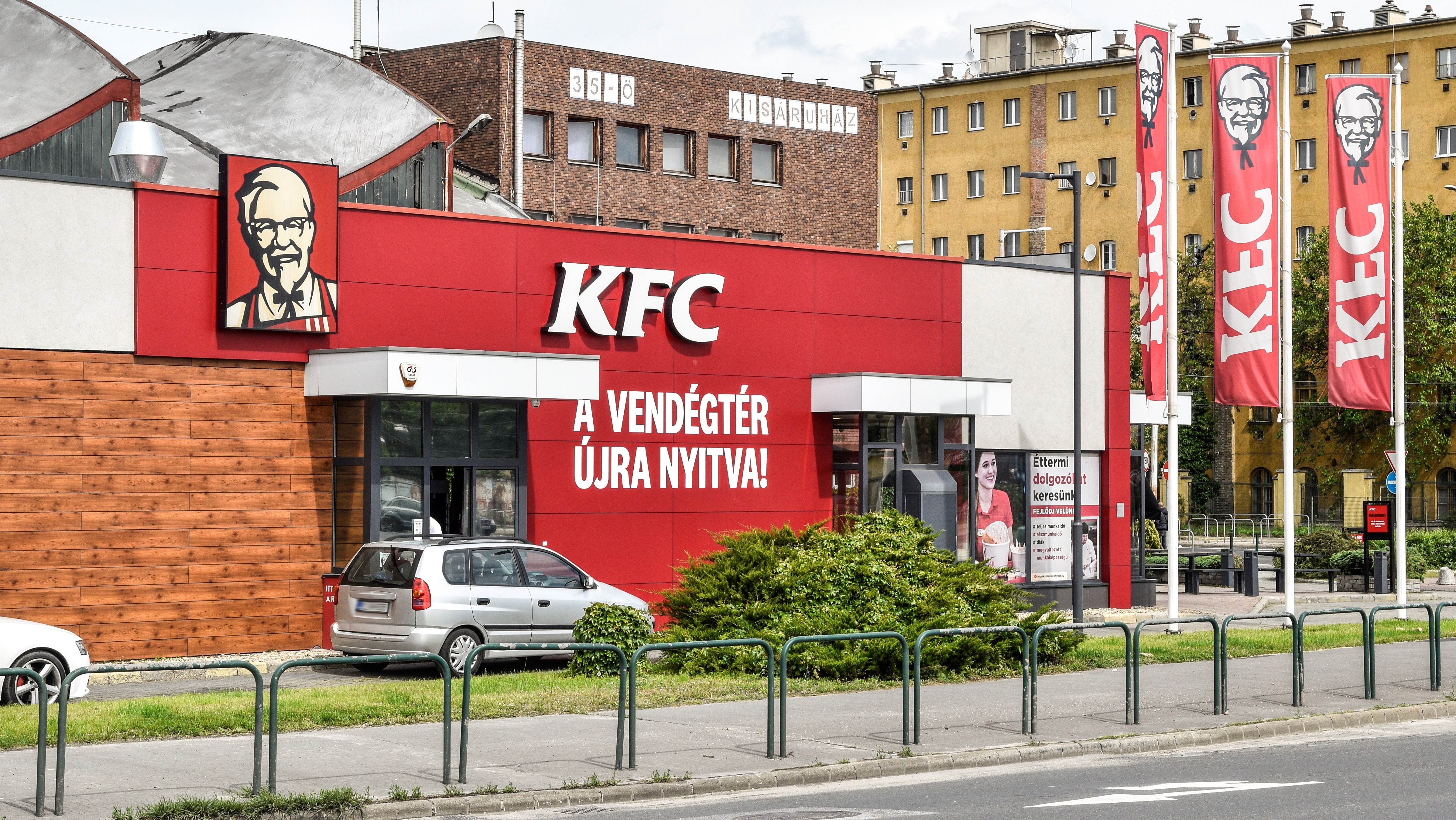 A KFC VIII. kerületi Könyves Kálmán körúti üzlete