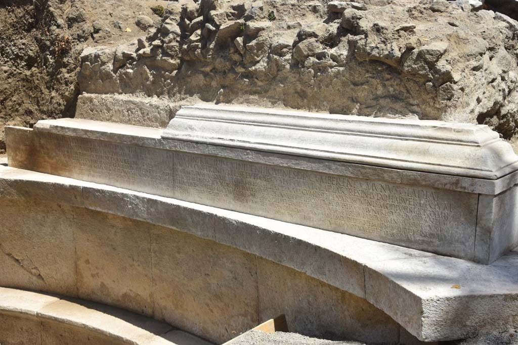 Pompeii rejtélyes sír sírfelirat Gnaeus Alleius Nigidius Maius