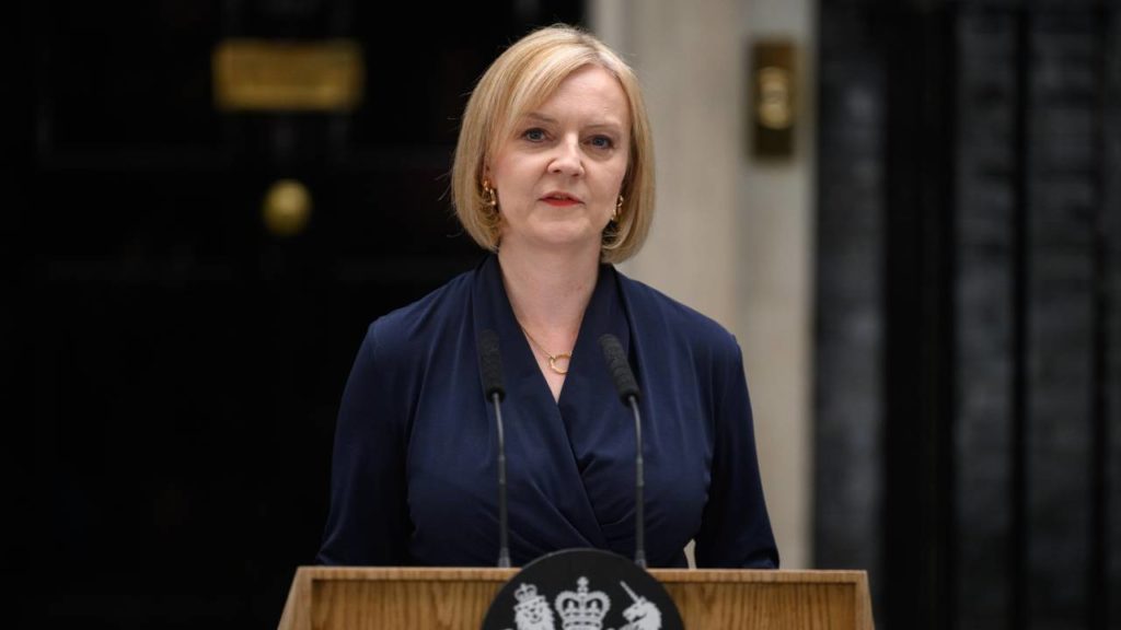 A világ vezetői Twitteren gratuláltak az új brit kormányfőnek, de Liz Truss helyett Liz Trusselnek címezték az üzeneteket