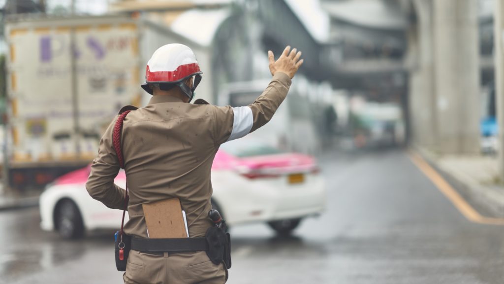 Gyerekeket és egy várandós óvónőt is agyonlőtt egy exrendőr Thaiföldön