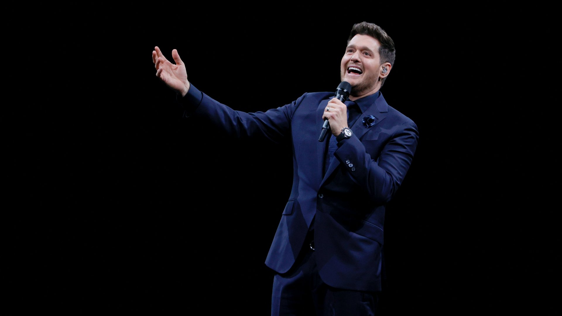Michael Buble énekes fellép a T-Mobile Arénában 2021. szeptember 24-én Las Vegasban, Nevadában