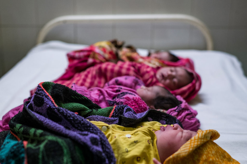 Újszülöttek egy pradeshi kórházban, Indiában (Fotó: Anindito Mukherjee/Getty Images)