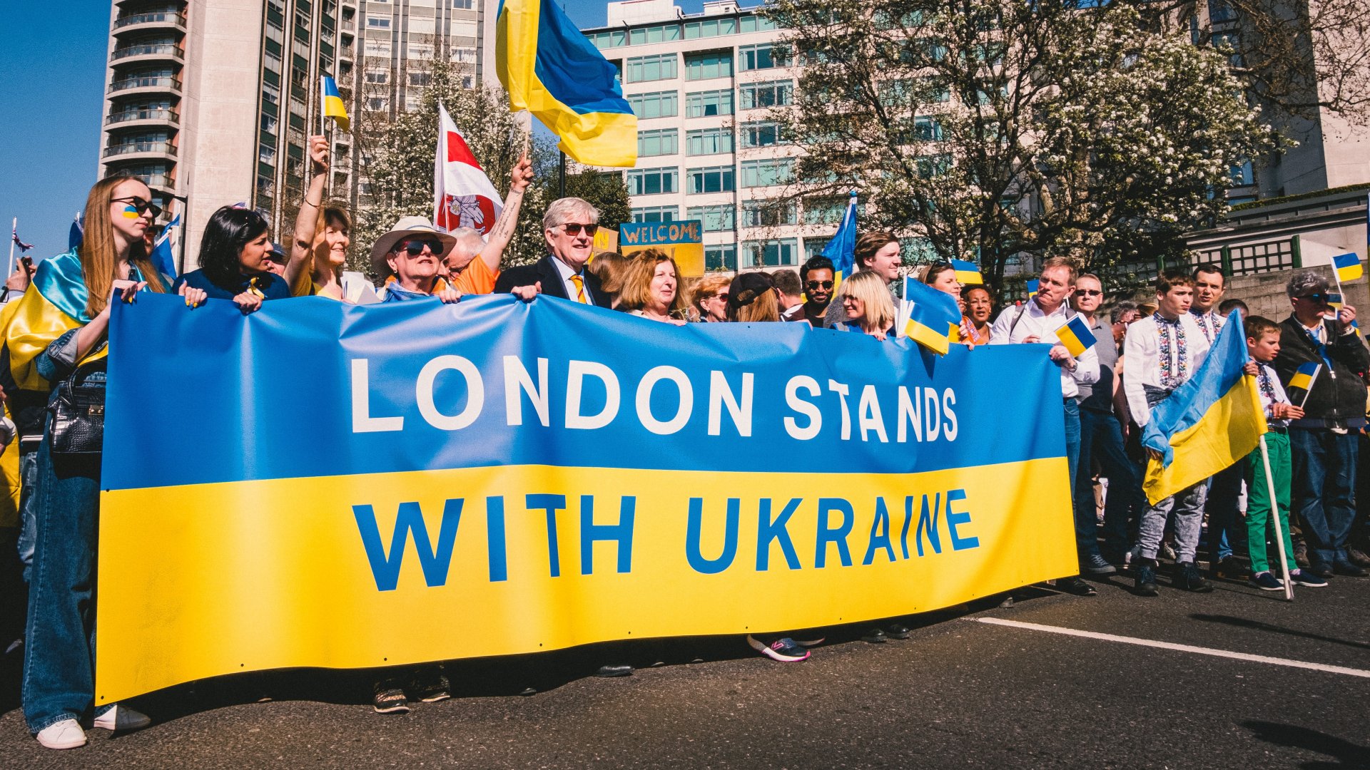 Ukrajna mellett kiálló tüntetés Londonban