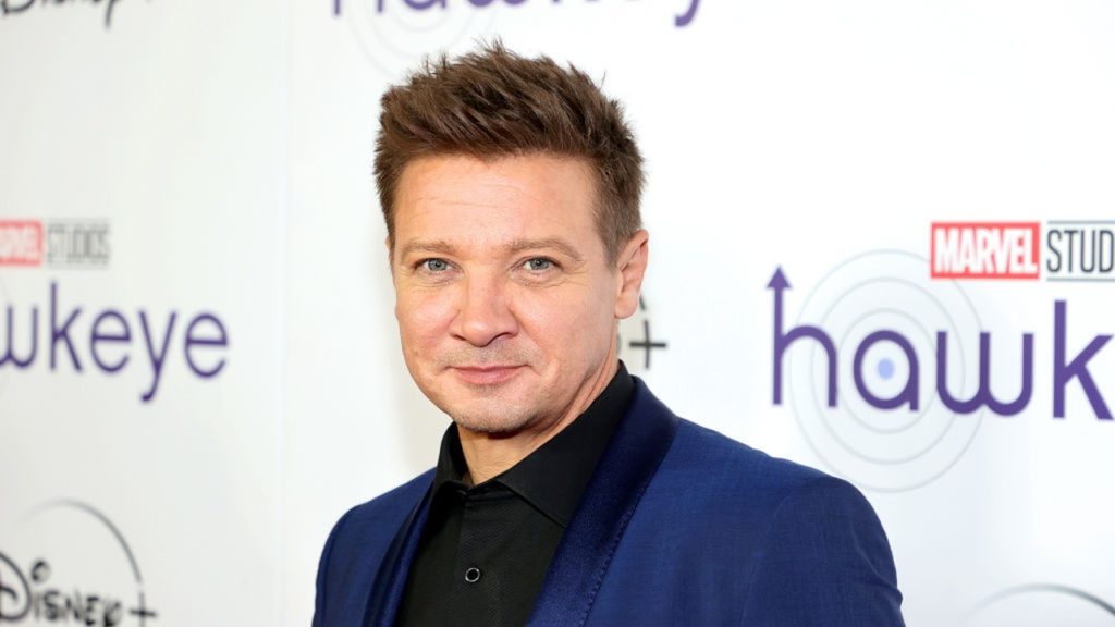 Ezt írta Jeremy Renner az első posztjában a hókotrós balesete óta