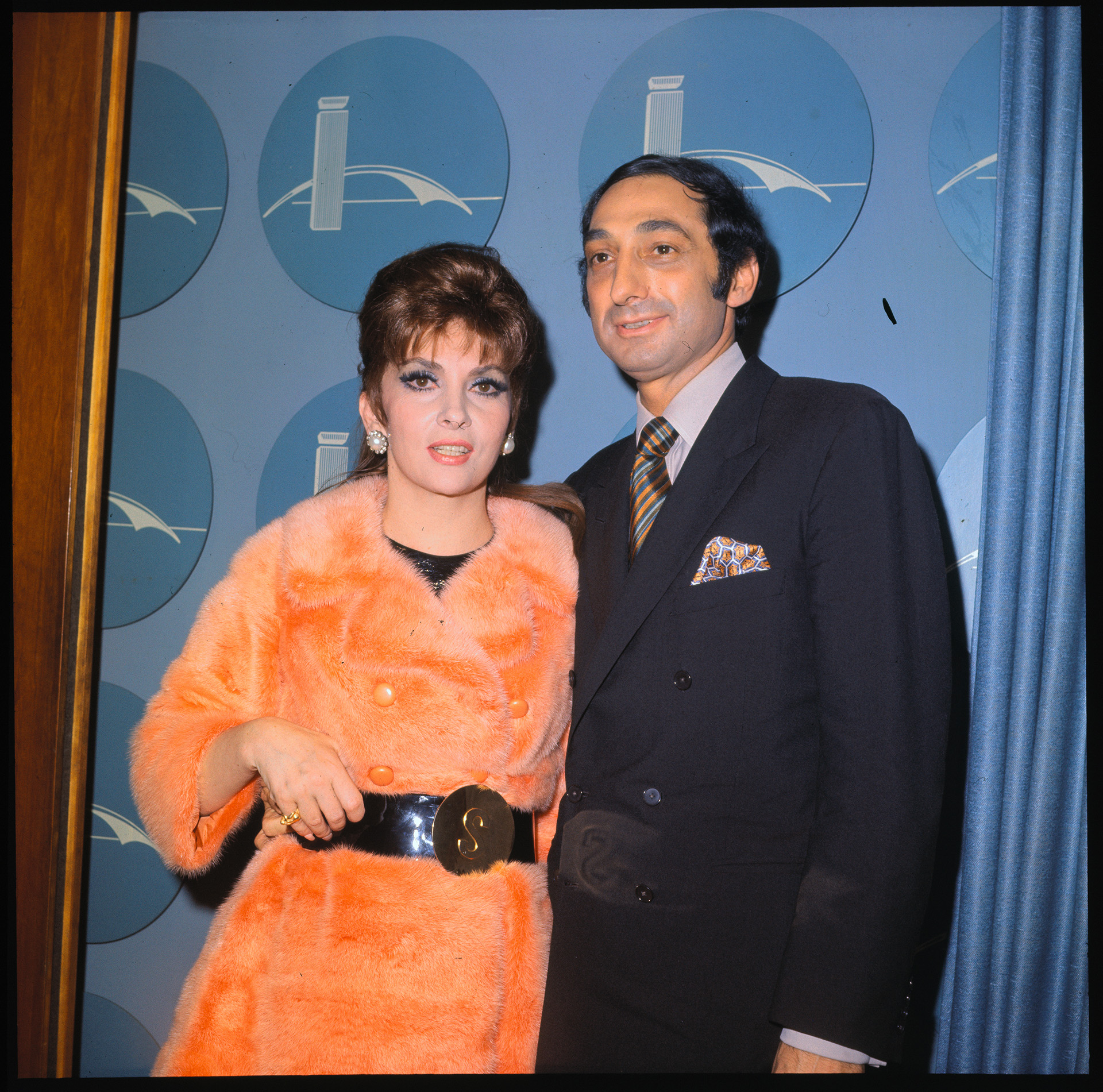 Gina Lollobrigida és George S. Kaufman