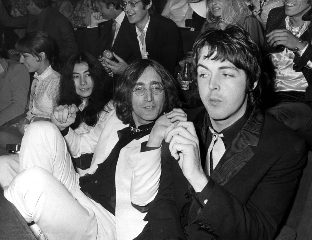 Yoko ono, John Lenon és Paul McCartney