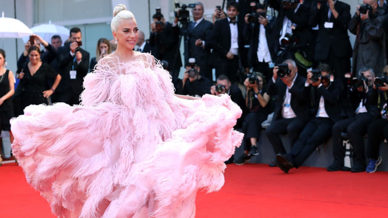 Lady Gaga a Velencei Filmfesztivál vörös szőnyegén