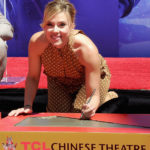 Scarlett Johansson a TLC Chinese Theatre előtt