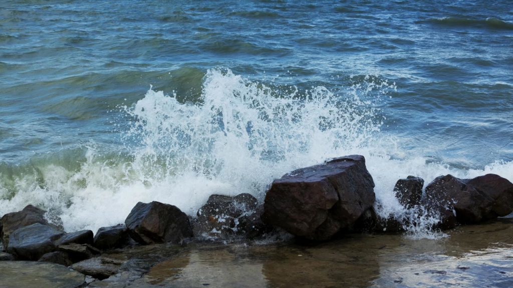 Megbillent a Balaton, akkora szél volt szombaton