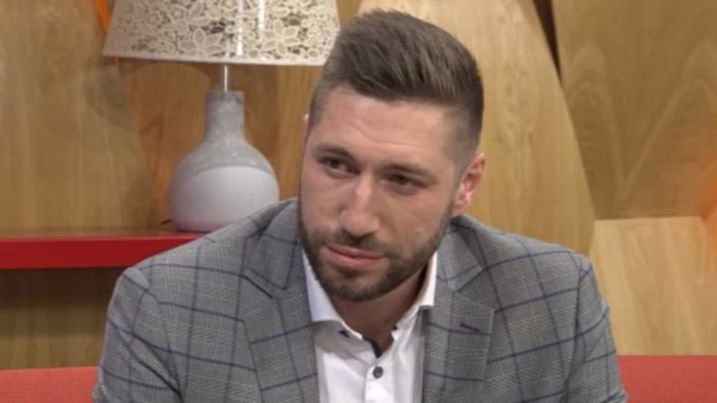 Berki Krisztián: „Egy nőtől elvárjuk, hogy mindig top legyen, mi meg leülünk a kanapéra és kibontunk egy sört”