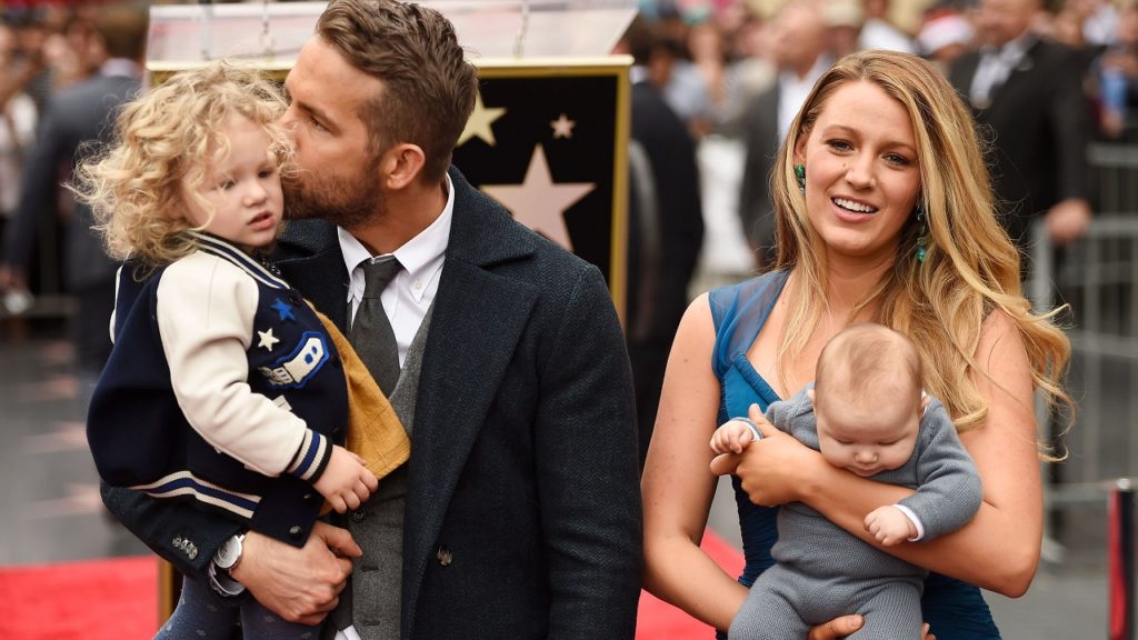 Megszületett Blake Lively és Ryan Reynolds negyedik gyermeke