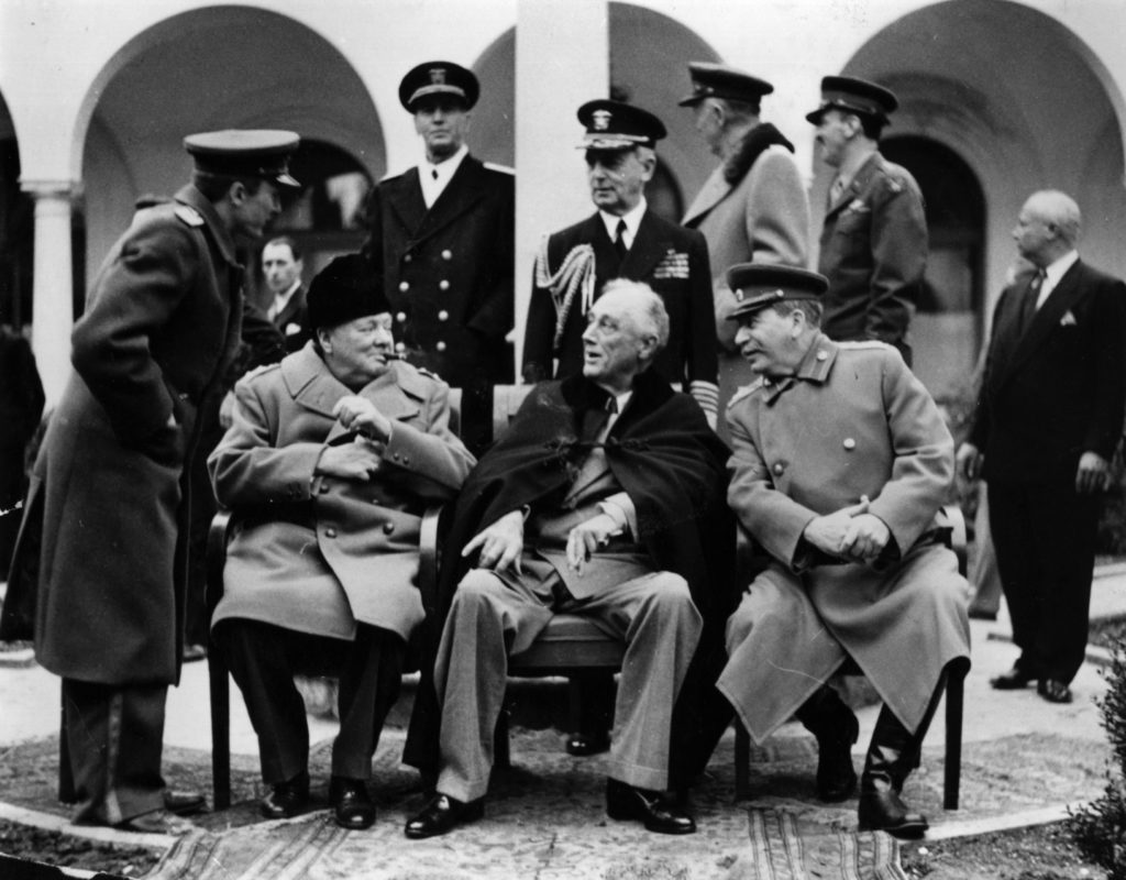 Winston Churchill, Franklin Roosevelt és Joszif Sztálin