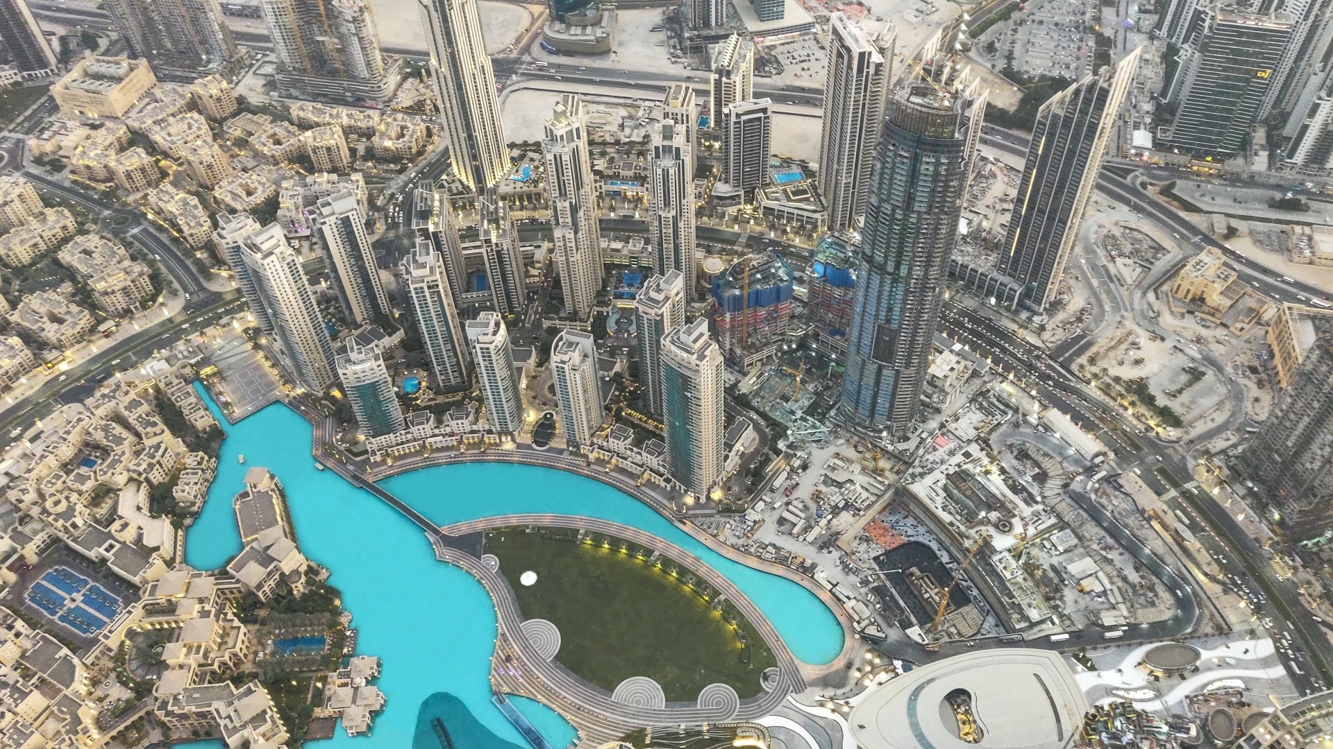 Kilátás a dubaji Burdzs Kalifa tetejéről