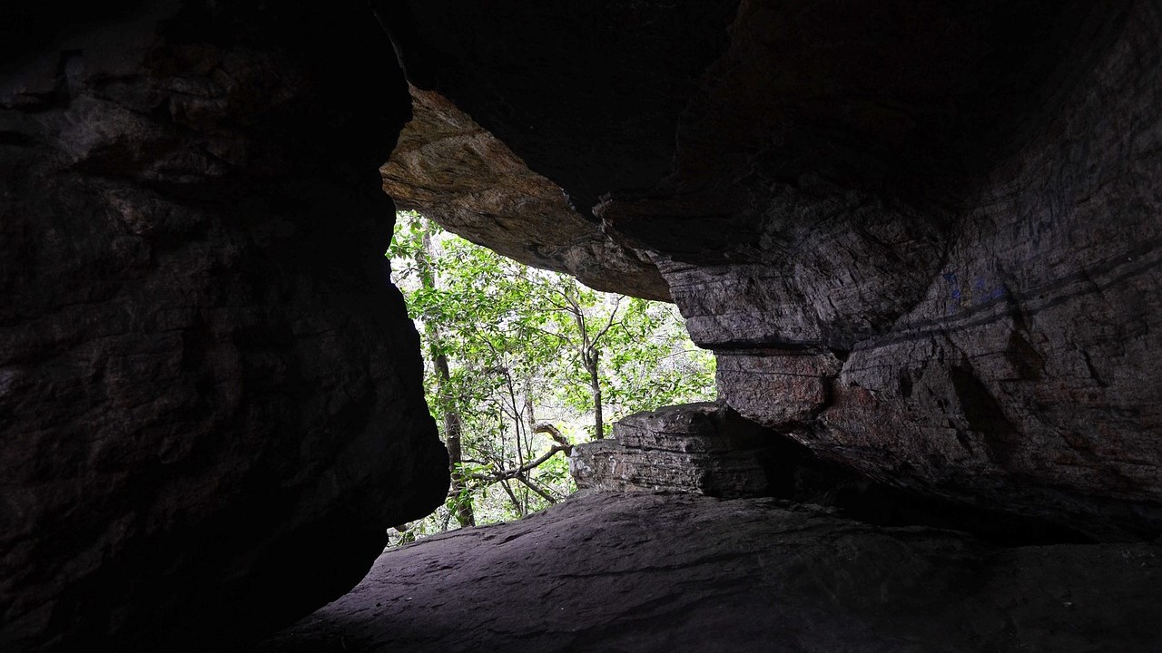 Egy barlang bejárata