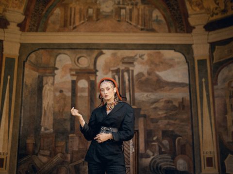 A kárpáti boszorkány Budapesten varázsol - Alina Pash az Akvárium Klubban