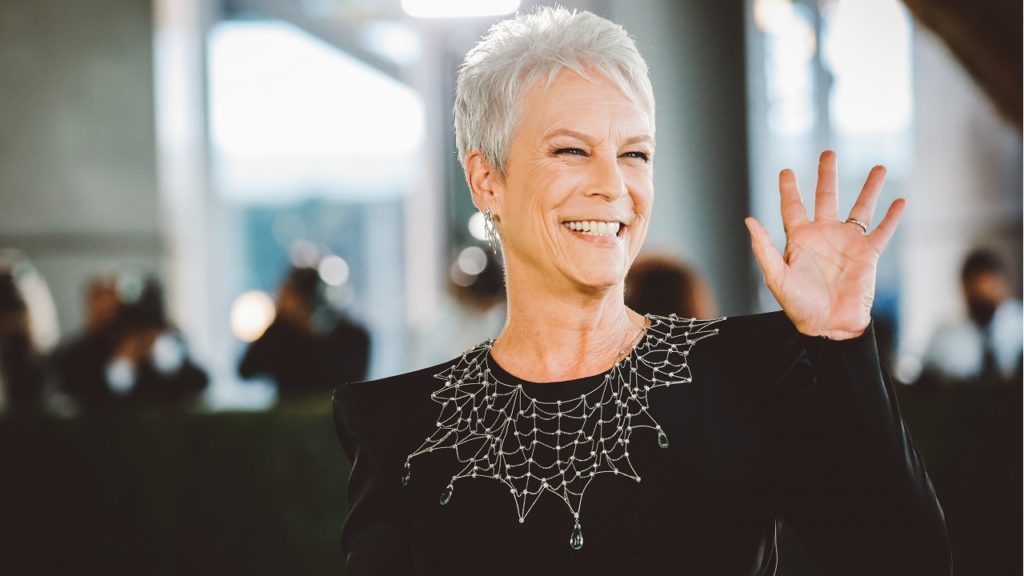 Magyarul énekelt Jamie Lee Curtis – Imádjuk!