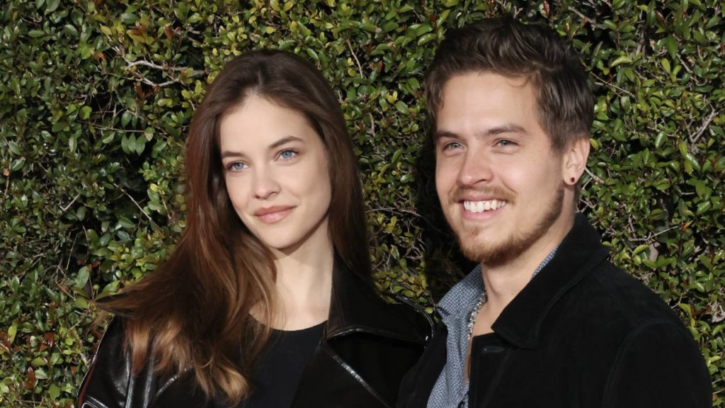 Palvin Barbarát eljegyezte amerikai szerelme, Dylan Sprouse