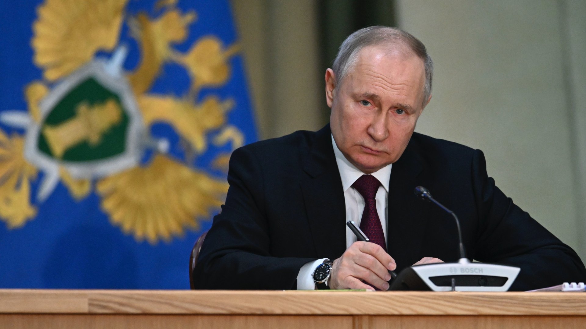Vlagyimir Putyin orosz elnök részt vesz az orosz fõügyészi hivatal igazgatótanácsi ülésén Moszkvában 2023. március 15-én.