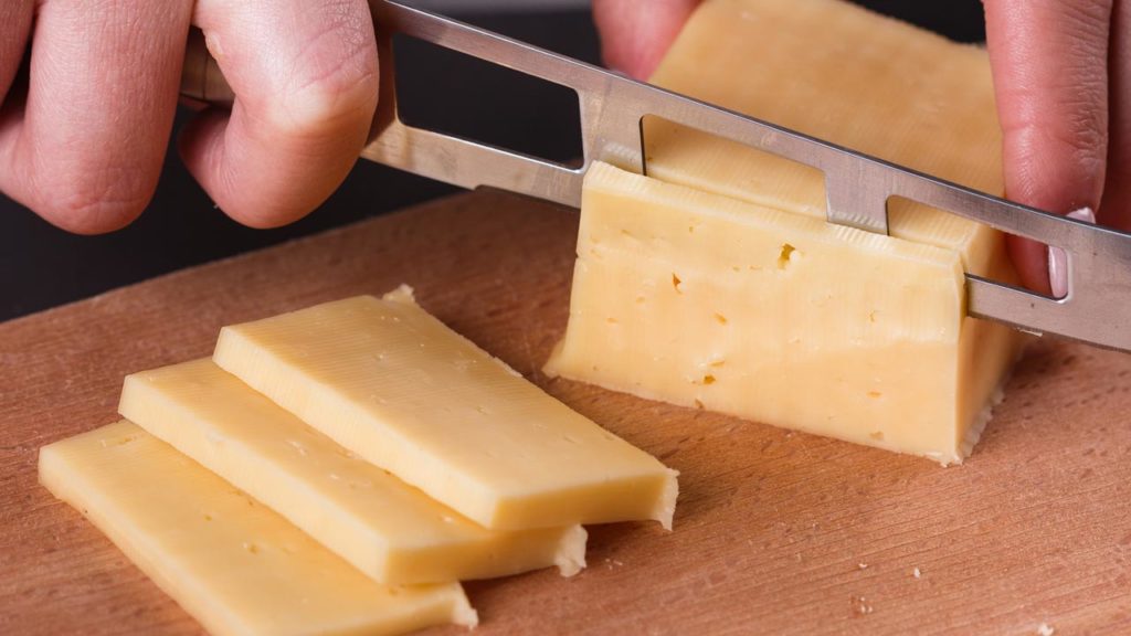 A Lidl is beszállt a sajtcsatába, jelentősen csökkenti a trappista árát