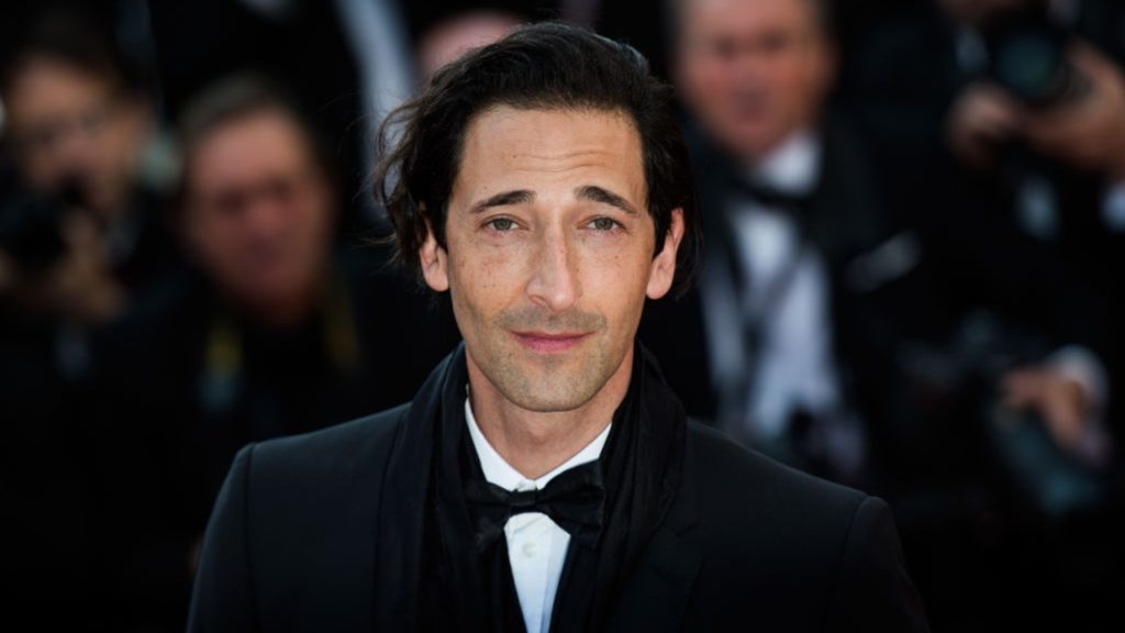 Egy népszerű budapesti étteremben szülinapozott Adrien Brody