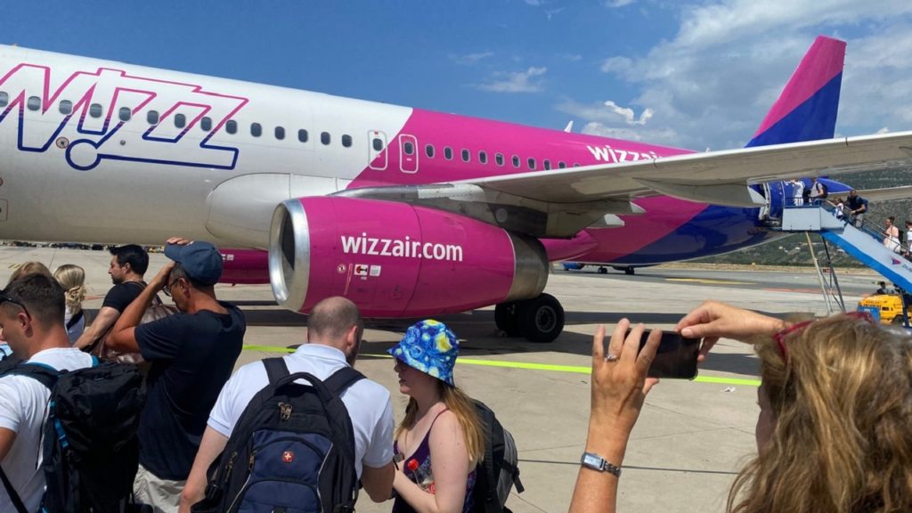 Többször is megpróbálta, mégsem tudott leszállni egy Wizzair-gép Madeirán